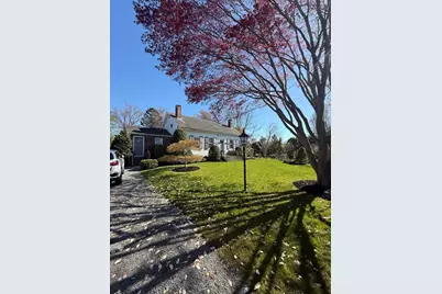 148 Russells Mills Rd, Dartmouth, MA 02748 - Photo 2