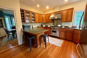 43 Walnut St, Newton, MA 02460 - Photo 4