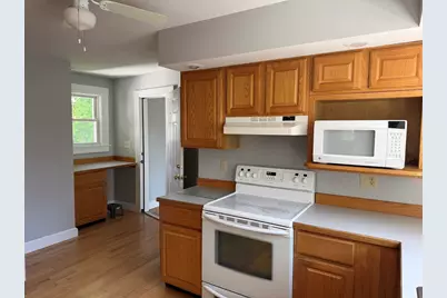 56 South Main St #2, Uxbridge, MA 01569 - Photo 4