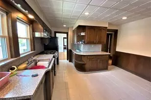 81 Newport St, Arlington, MA 02476 - Photo 8