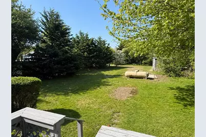 19 Perkins Avenue, Oak Bluffs, MA 02557 - Photo 14