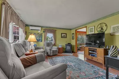 31 Fox Run Rd, Bellingham, MA 02019 - Photo 12