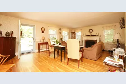 70 Westwood Park Circle, Attleboro, MA 02703 - Photo 4