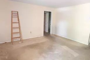58 Victoria Heights Ave, Boston, MA 02136 - Photo 4