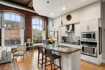 30 Market St #1, Lowell, MA 01852 - Photo 4