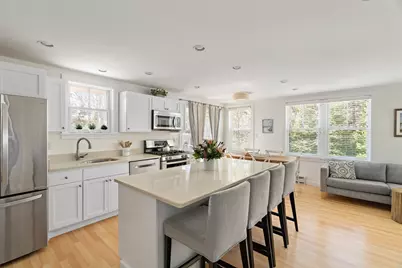 13 Young Street, Edgartown, MA 02539 - Photo 2
