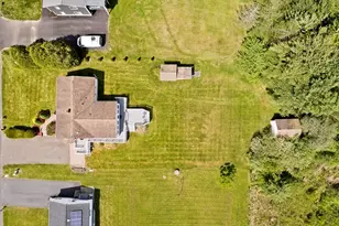 25 Ballard St, Easthampton, MA 01027 - Photo 12