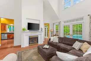 113 Greenwich Plains Rd, Ware, MA 01082 - Photo 10