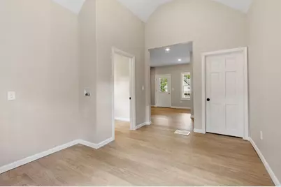 37 Dexter St, Orange, MA 01364 - Photo 10