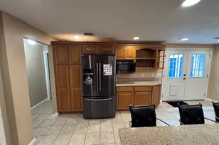 16 Mohawk, Dartmouth, MA 02748 - Photo 4