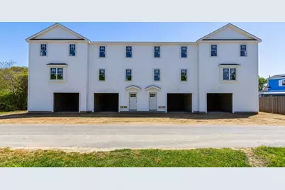 10 Harrison Ave #4, Bourne, MA 02532 - Photo 1