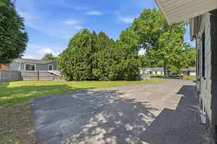 209 Adams St, Agawam, MA 01001 - Photo 40