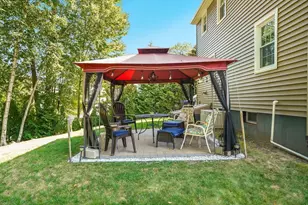 54 Maplewood Ave, Methuen, MA 01844 - Photo 28