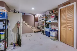 54 Maplewood Ave, Methuen, MA 01844 - Photo 26