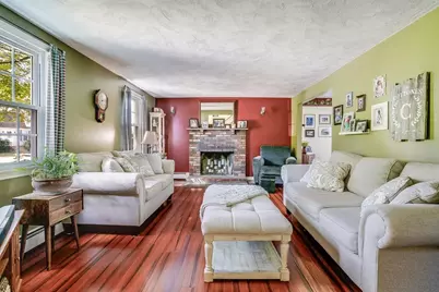 54 Maplewood Ave, Methuen, MA 01844 - Photo 2