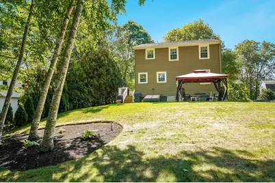 54 Maplewood Ave, Methuen, MA 01844 - Photo 32