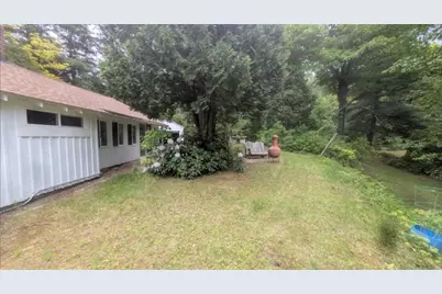 32 Hollow Rd, Wales, MA 01081 - Photo 36