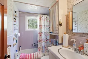 14 Chapel Rd, Mattapoisett, MA 02739 - Photo 10