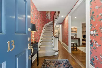 13 West Cedar St, Boston, MA 02108 - Photo 1