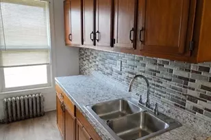 16 Bellevue St, Worcester, MA 01609 - Photo 12