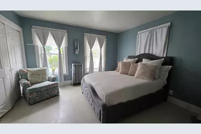 16 Bellevue St, Worcester, MA 01609 - Photo 8
