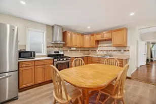 16 Florence St, Somerville, MA 02145 - Photo 1