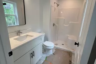 39 Lincoln St, Webster, MA 01570 - Photo 14