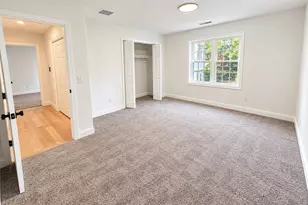 39 Lincoln St, Webster, MA 01570 - Photo 8