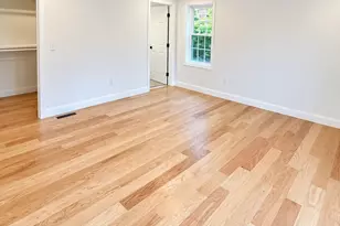 39 Lincoln St, Webster, MA 01570 - Photo 6