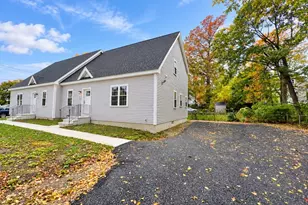 39 Lincoln St, Webster, MA 01570 - Photo 1