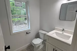 39 Lincoln St, Webster, MA 01570 - Photo 10
