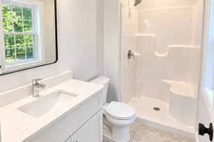 39 Lincoln St, Webster, MA 01570 - Photo 6