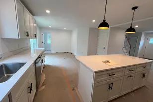 39 Lincoln St, Webster, MA 01570 - Photo 6