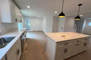 39 Lincoln St, Webster, MA 01570 - Photo 6