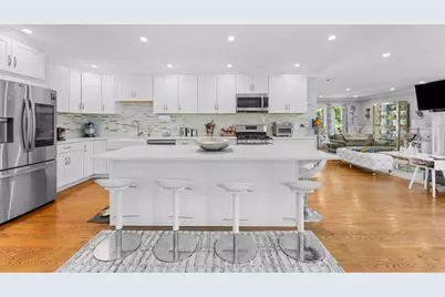 22 Jacobs Rd, Southbridge, MA 01550 - Photo 2