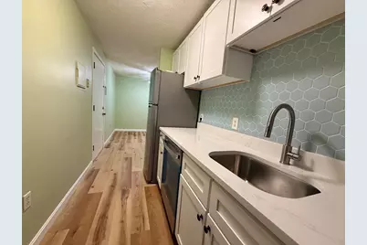 9 Kenmar Dr #14, Billerica, MA 01821 - Photo 2