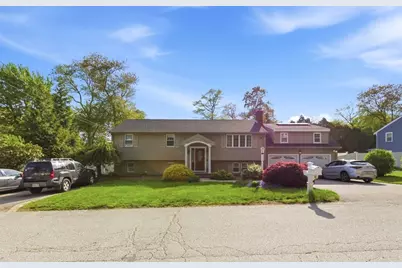 18 Harding St, Milford, MA 01757 - Photo 2