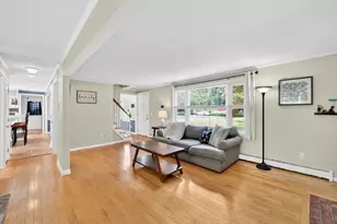 51 Lantern Ln, West Springfield, MA 01089 - Photo 8