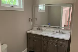 35 West St, Petersham, MA 01366 - Photo 16