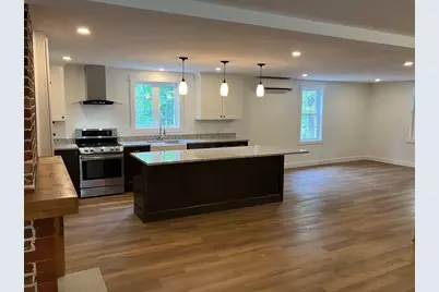 35 West St, Petersham, MA 01366 - Photo 4