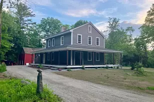 35 West St, Petersham, MA 01366 - Photo 1