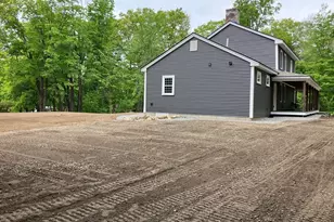 35 West St, Petersham, MA 01366 - Photo 14