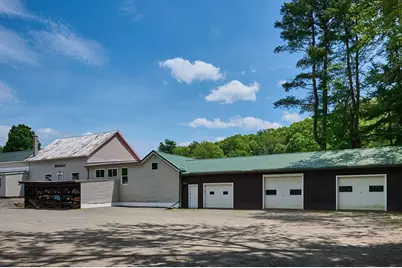 356 High St, Greenfield, MA 01301 - Photo 4