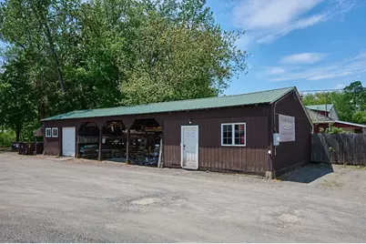 356 High St, Greenfield, MA 01301 - Photo 6