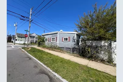 294 Mount Pleasant St, New Bedford, MA 02746 - Photo 4
