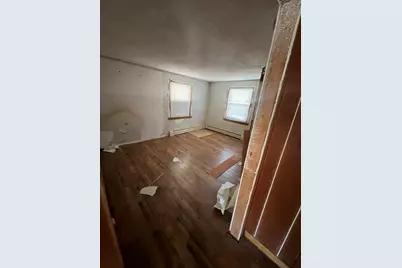 294 Mount Pleasant St, New Bedford, MA 02746 - Photo 16