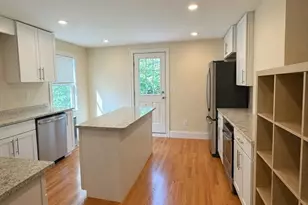 30 Willow St, Newton, MA 02459 - Photo 2