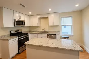 30 Willow St, Newton, MA 02459 - Photo 2
