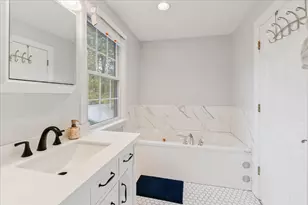 22 Reservoir St, Seekonk, MA 02771 - Photo 18