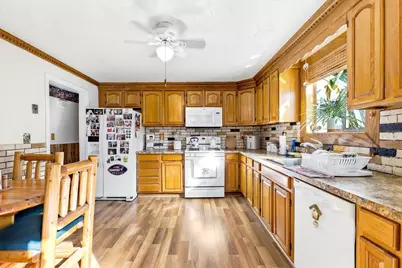 33 Quincy St, Holbrook, MA 02343 - Photo 24